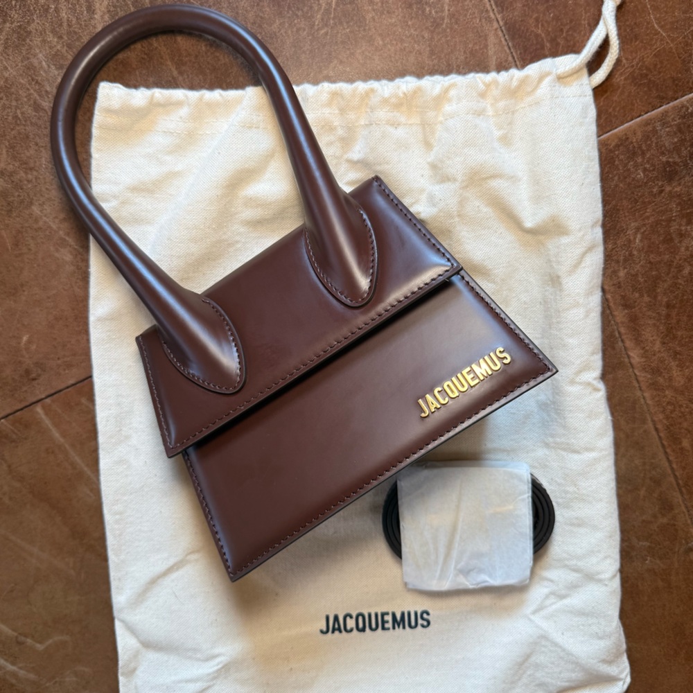 Jacquemus Le Chiquito Moyen Bag in Chocolate Brown - Picture 3 of 17